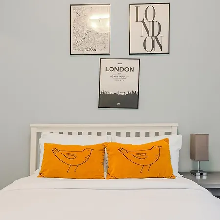 Stunning Central 2Br Flat Btw Soho & Covent Garden Londres Exterior foto