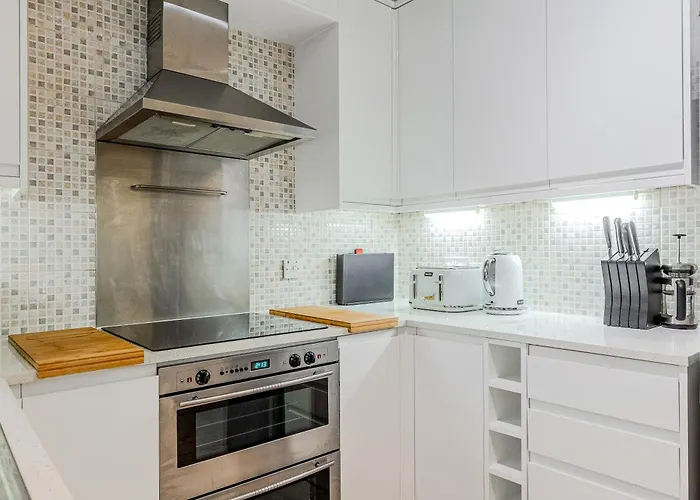 Stunning Central 2Br Flat Btw Soho & Covent Garden